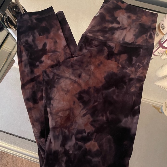 lululemon athletica Pants - Lululemon Diamond Eye in Purple 25inch Leggings